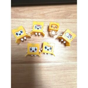 Happy Friends Bonkers Toy Co LLC Yellow Boxy Character Mini Figures Set